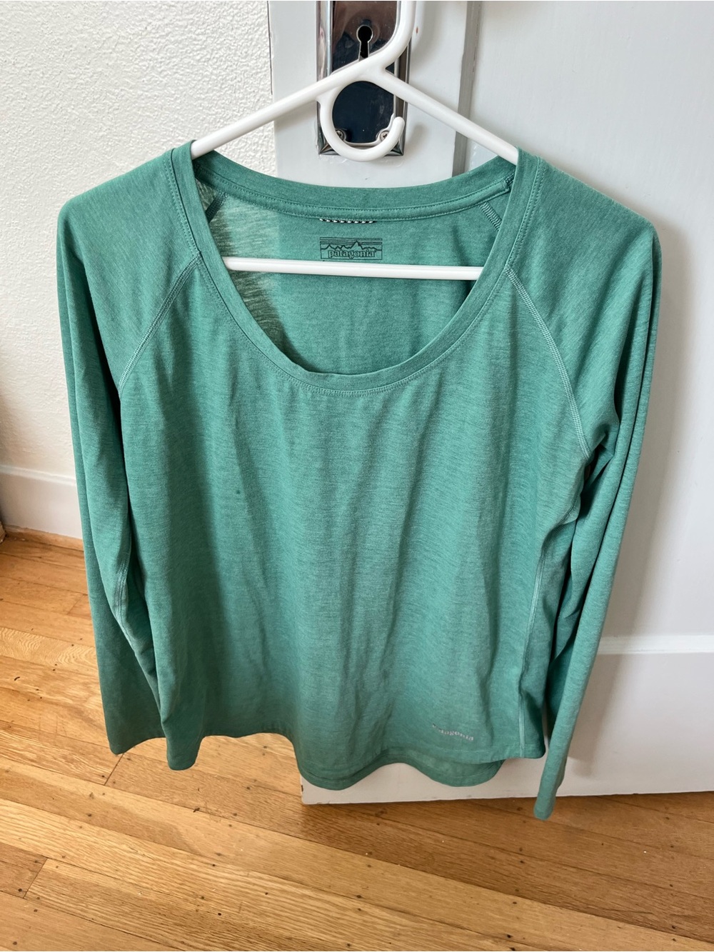 Women’s Patagonia Capilene Long Sleeve Green